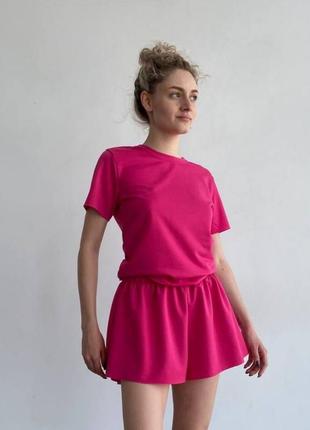 Костюм жіночий однотонний оверсайз футболка шорти на високій посадці якісний стильний малиновий