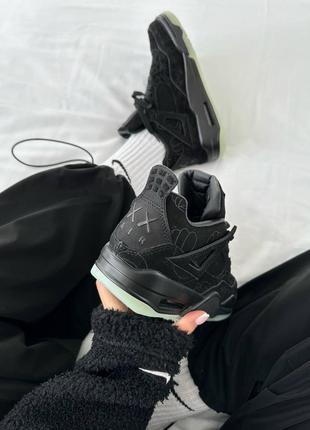 Найк кросівки чорні замшеві nike air jordan retro 4 x kaws black5 фото