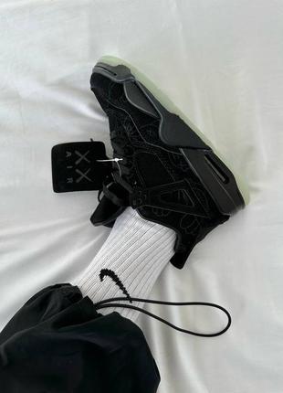 Найк кросівки чорні замшеві nike air jordan retro 4 x kaws black6 фото