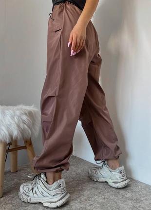 Трендові жіночі штани карго плащівка вільного крою стильні якісні5 фото