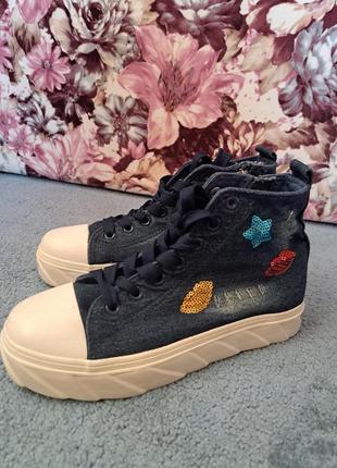 Кеди,кросівки 36-35 розмір(22 см)