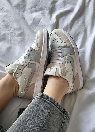 Кожаные кроссовки nike jordan low beige grey6 фото