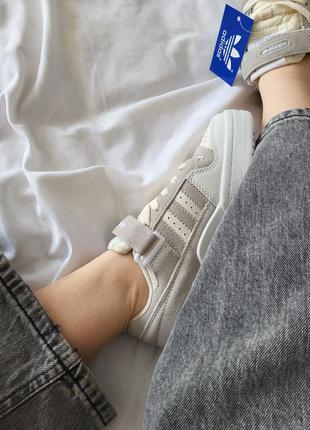 Замшеві кросівки adidas forum low beige grey9 фото