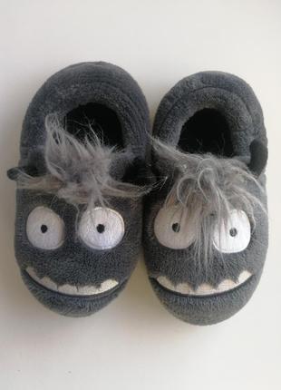 Брендові теплі домашні капці