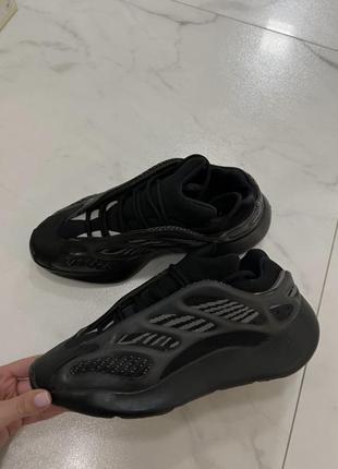 Adidas yeezy 700 v3 оригинал