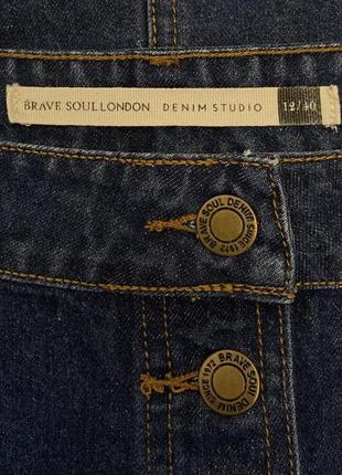 Джинсовая юбка brave soul london denim studio, на пуговицах, трапеция, расширенная, коттон, синяя, голубая9 фото