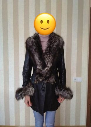 Кожаная куртка! с натуральным мехом чернобурки!1 фото