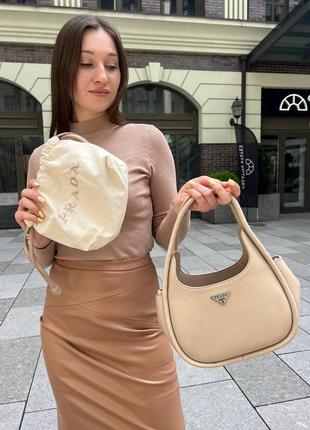 Жіноча сумка prada mini прада маленька сумка на плече красива, легка сумка з еко-шкіри  sk40055 фото
