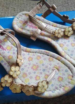 Босоніжки _вєтнамки