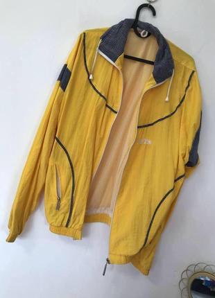 Спортивная куртка желтая ветровка jets