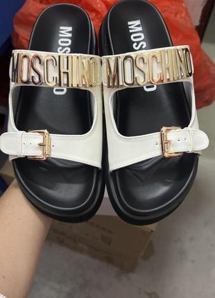 Moschino шльопанці