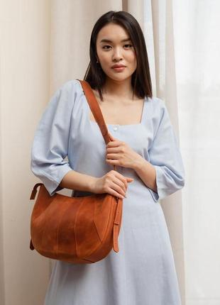 Кожаная женская сумка круассан светло-коричневая blanknote6 фото