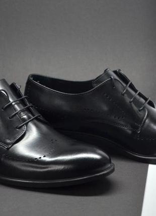 Мужские модные кожаные туфли полуброги черные ikos 27313 фото