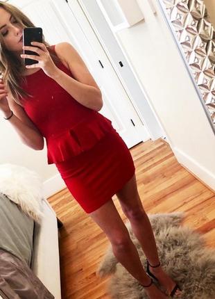 Чорне плаття з баскою zara 4
