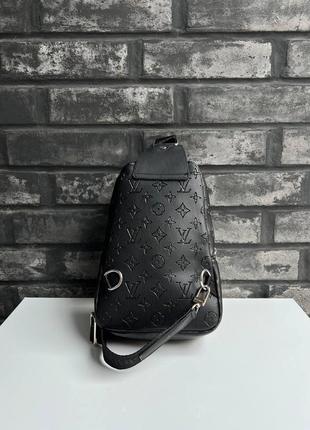 Мужская сумка слинг луи витон нагрудная туристическая louis vuitton кожаная через плечо деловая сумка черная10 фото