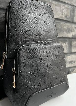 Мужская сумка слинг луи витон нагрудная туристическая louis vuitton кожаная через плечо деловая сумка черная8 фото