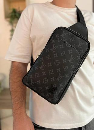 Мужская сумка слинг луи витон нагрудная туристическая louis vuitton кожаная через плечо деловая сумка черная4 фото