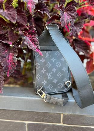 Мужская сумка слинг луи витон нагрудная туристическая louis vuitton кожаная через плечо деловая сумка черная6 фото