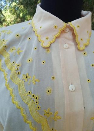 Рубашка хлопок в винтажном стиле со вставками прошва орнаментами ретро жёлтая7 фото