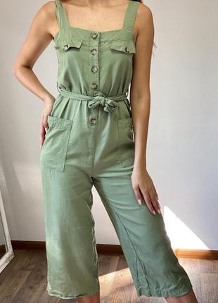Оливковий комбінезон bershka