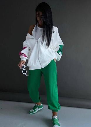 Зелений жіночий спортивний костюм вільного крою джогери штани кофта на блискавці двонитка