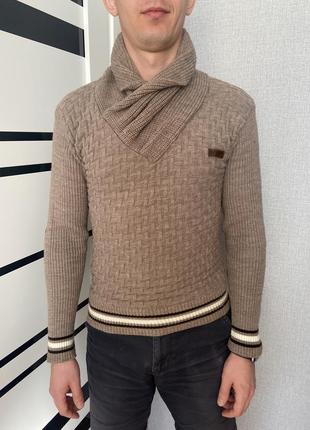 Чоловічий светр, бежевий з великою горловиною2 фото