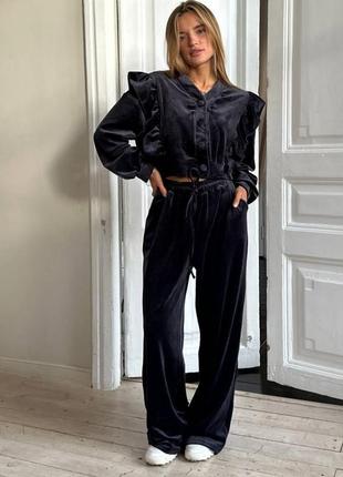 Чорний жіночий велюровий костюм вільного крою прогулянковий костюм широкі штани палаццо вкорочена кофта кардиган велюр1 фото