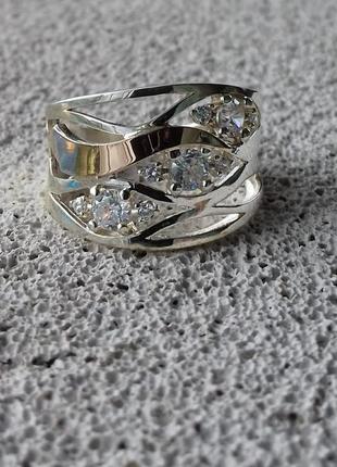 🫧 17 размер кольцо серебро с золотом фианит белый золотая пластина