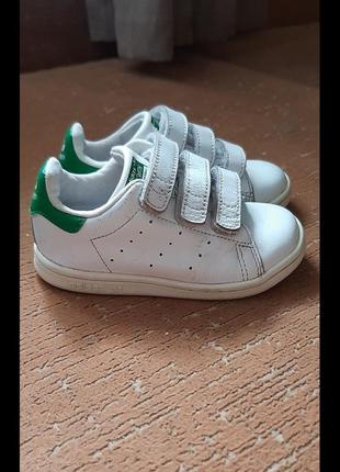 Кросівки adidas 25