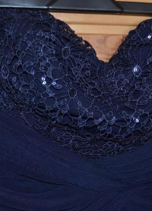 Платье кружевом и паетками lipsy london!