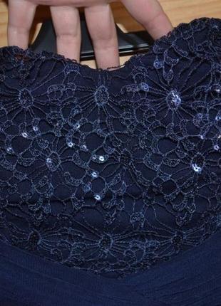 Платье кружевом и паетками lipsy london!
