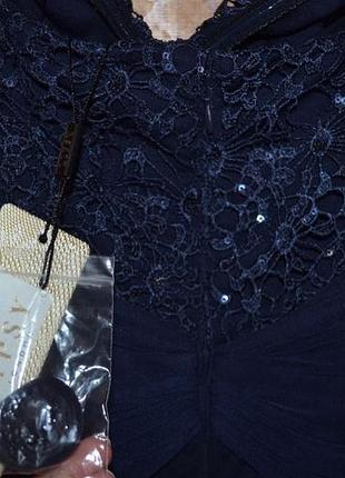 Платье кружевом и паетками lipsy london!