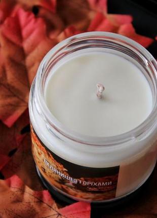 Соєва ароматична свічка "паляниця з горіхами"2 фото