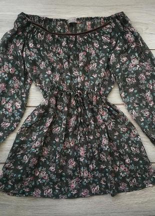 Блузка голые плечи в цветочный принт