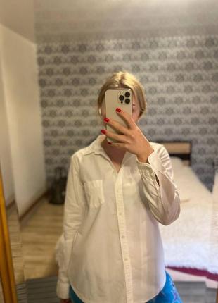 Біла базова сорочка з щільного котону uniqlo