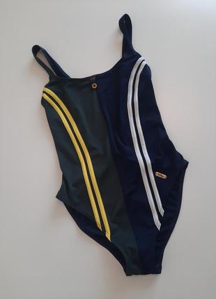 Красивий спортивний купаььник, розмір s