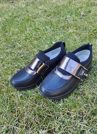 Мокасини, черевики демісезонні на дівчинку 32 р.2 фото