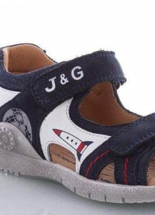 Босоніжки шкіряні сандалі хлопчикам j&g 24-27рр1 фото