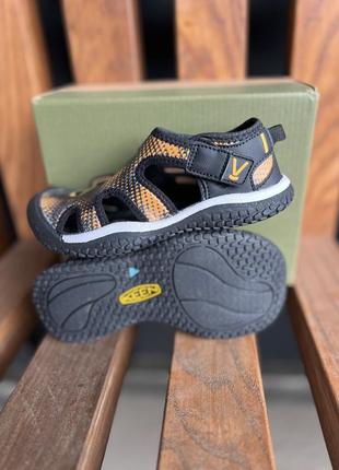 Keen kids, босоніжки нові keen, р. 29 (18см)7 фото