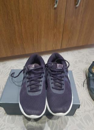 Продам кросівки nike