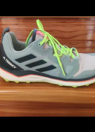 Кросівки adidas gratis terrex 290.