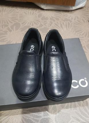 Продам черевики ecco
