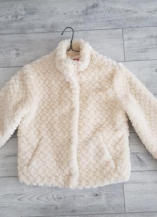 Стильна легка мягка шубка