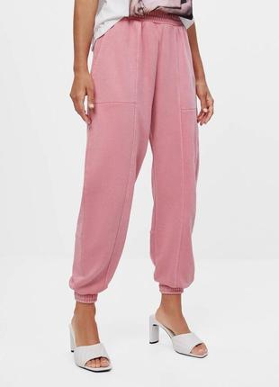 Скидка на новые брюки bershka