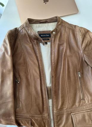 Кожаная куртка massimo dutti, size xs, подойдет на s