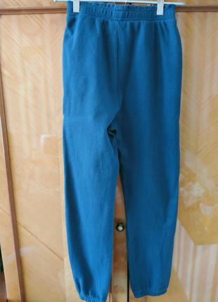 Спортивные штаны  темно синего цвета.мелкий рубчик. длина 91 см  талия ниже резинки 33 см7 фото