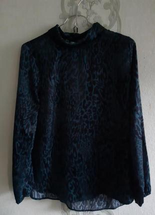 Закрита офісна блуза