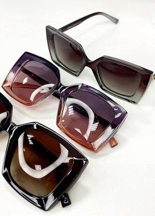 Сонцезахисні окуляри жіночі бузково-сірі3 фото