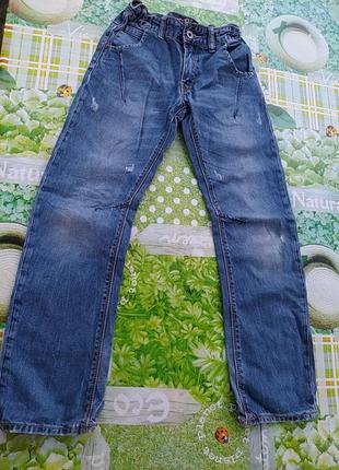 Сині джинси на хлопчика