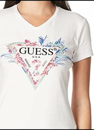 Футболка guess
з v-подібним вирізом і квітковим принтом2 фото